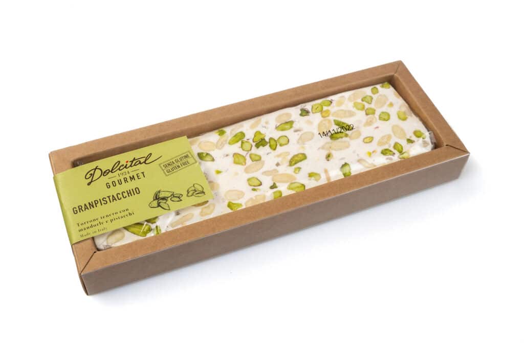 Torrone Tenero con mandorle e Pistacchi